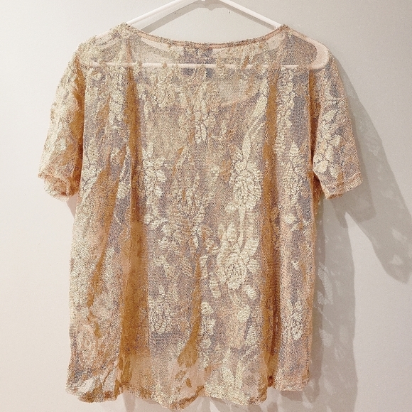 Romeo & Juliet Couture Gold Lace Top - Picture 6 of 7